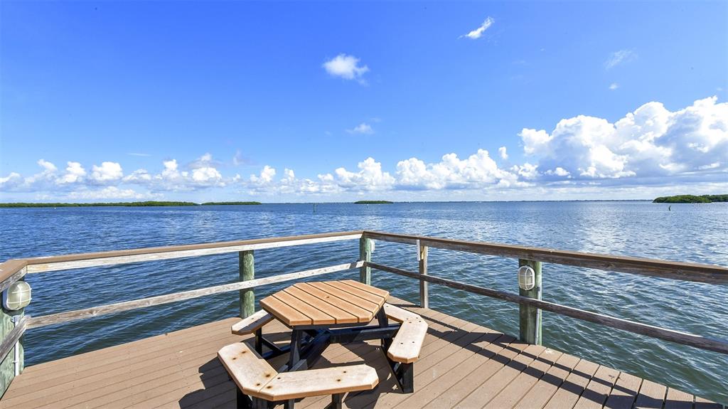 738 BAYPORT, LONGBOAT KEY,FL MLS a4523971 Anna Maria Island